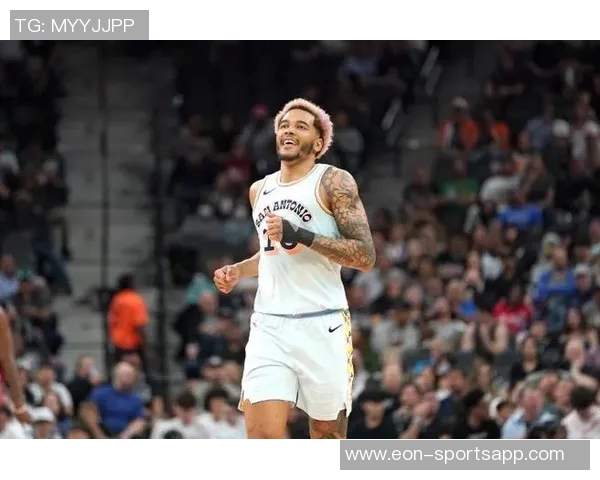 米奇约翰逊赞索汉与奥利尼克双星闪耀防守拼搏进攻高效表现引关注