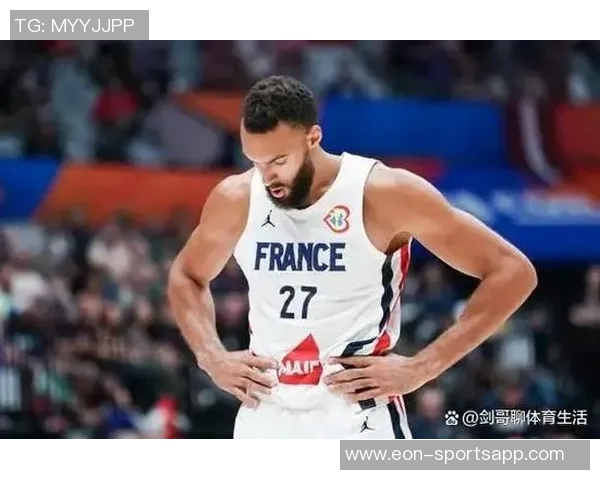 芬奇谈球队表现称戈贝尔发挥出色输球原因在于进攻端不力